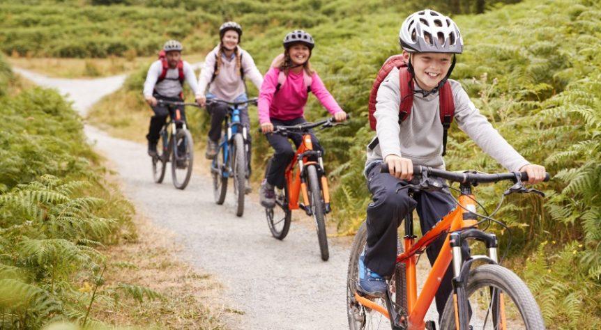 Familienausflug - Fahrradtour mit Kind