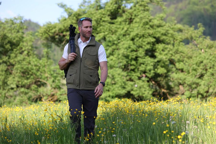 Mann Outdoorbekleidung zum Gassigehen Weste mit Zeckenschutz Hundehalter Outdoorbekleidung Herren zum Gassi gehen