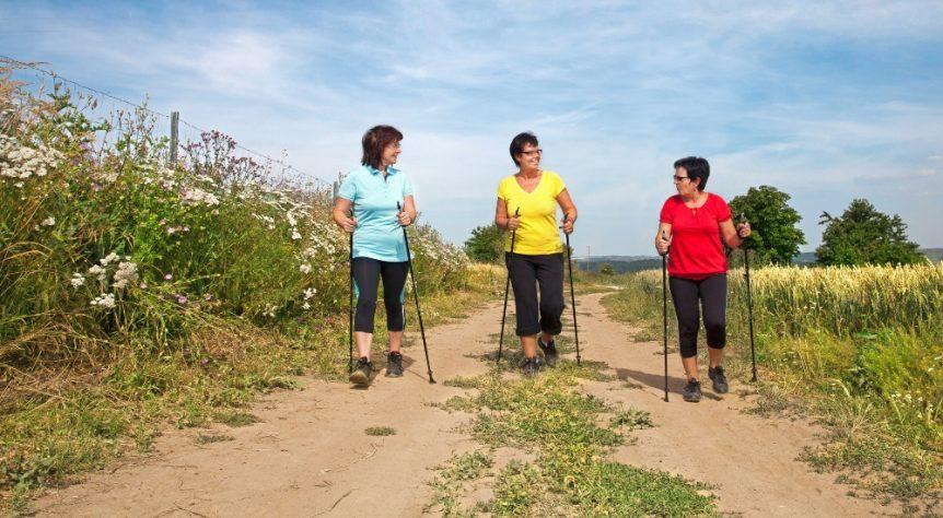 Drea Damen beim Nordic Walking - Nordic Walking Bekleidung für Damen